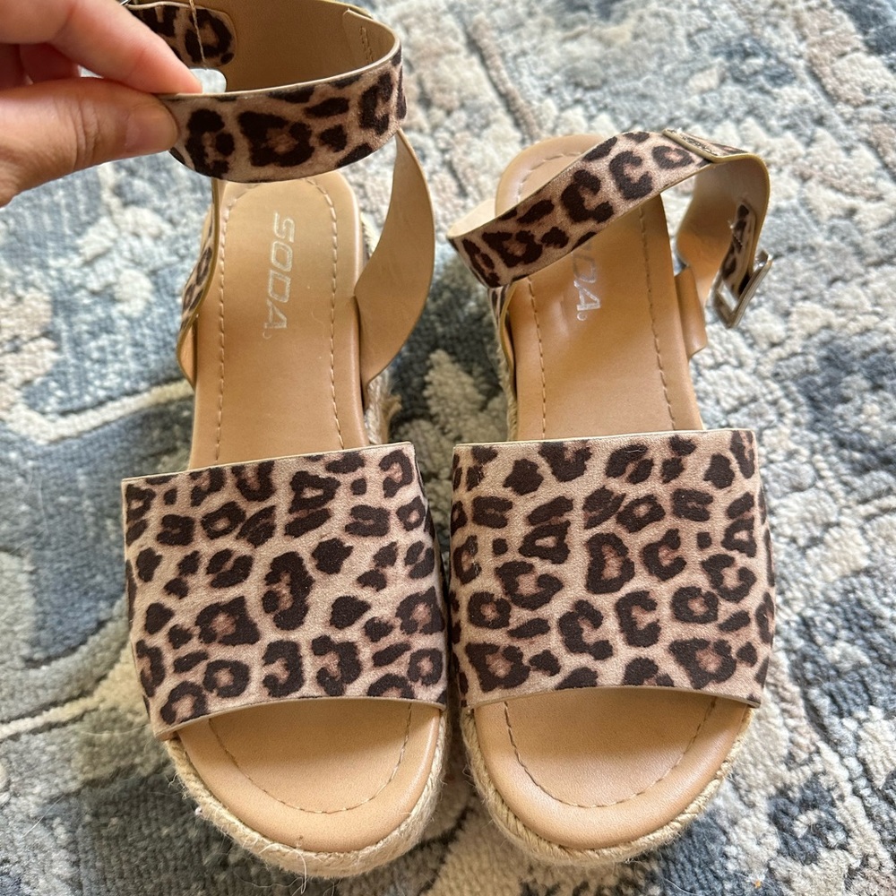 Cheetah wedges